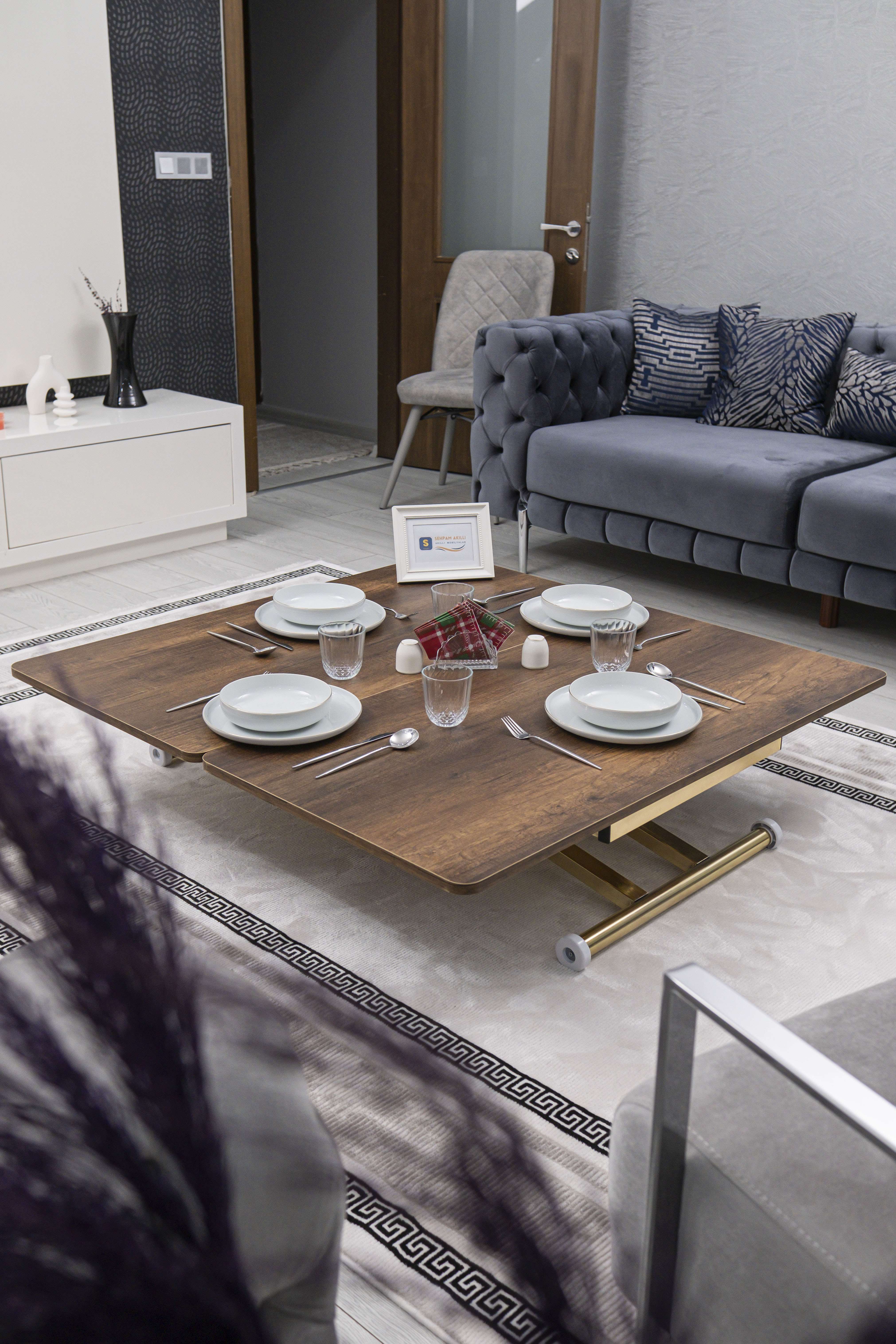 Home Series – MDF Top with Oval Corners and Gold Base